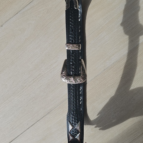 Women’s black western country cowboy cowgirl belt